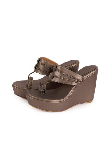 Silver Tan Vegan Leather Kolhapuri Wedges